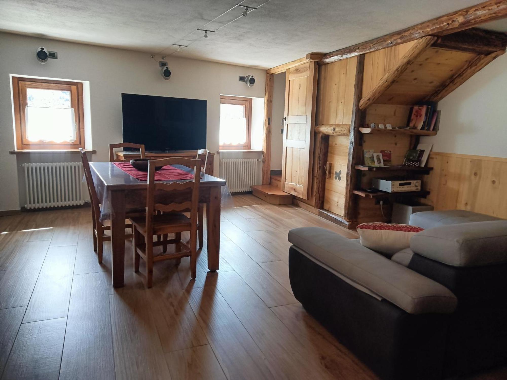 Holiday home Le Temps Retrouve - Casa Tipica Con Giardino Villeneuve